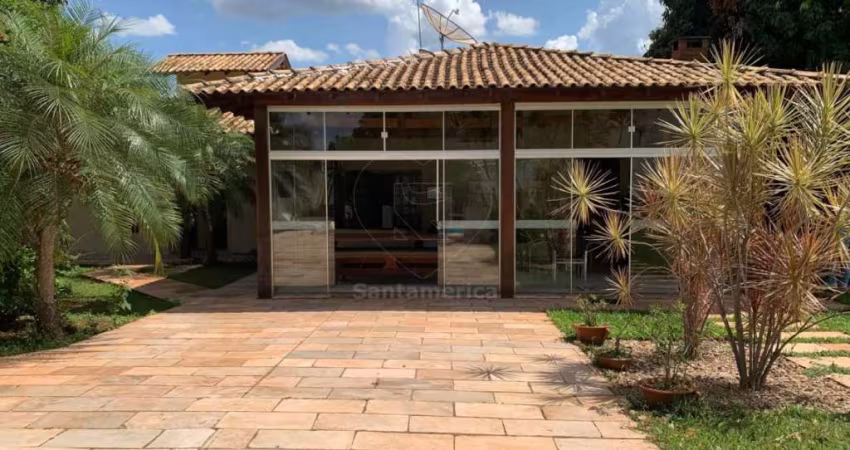 Casa à Venda no Jardim Itatiaia, Londrina - 2 Quartos, Ótima Localização!