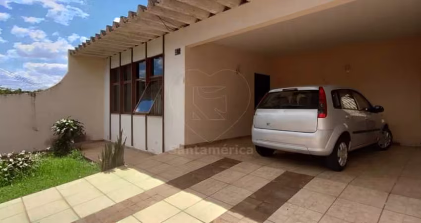 Casa à venda no Jardim Higienópolis - com 3 quartos, sendo 1 suíte