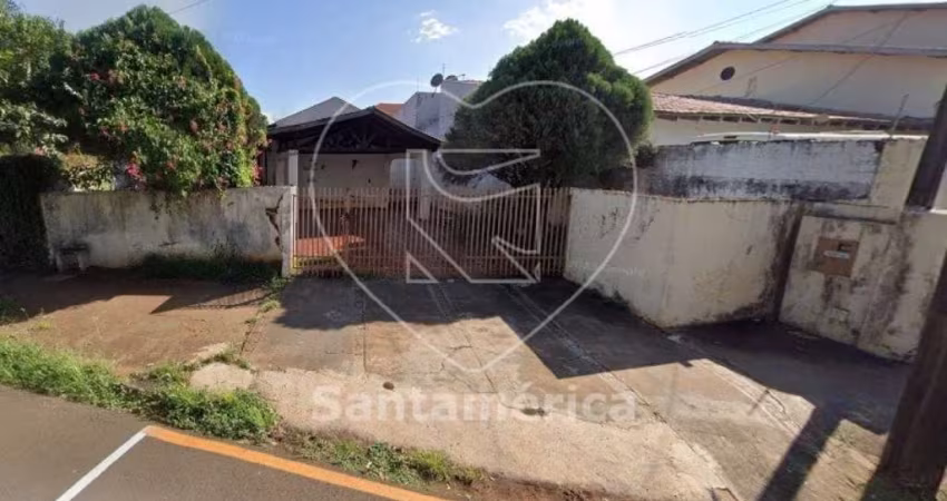 Casa Comercial com 3 Dormitórios sendo 2 suítes, no San Conrado