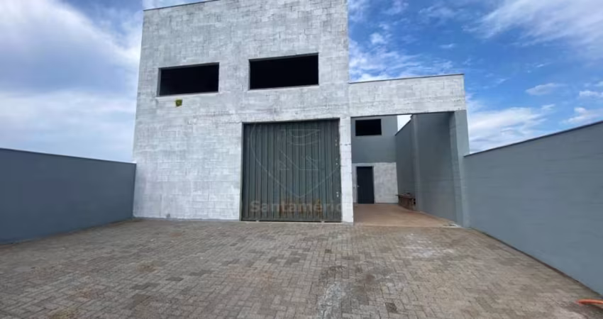 Barracão Comercial com 160m² de Área Construída
