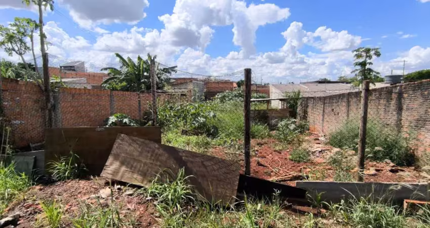 Terreno à venda no Jardim Vitória em Cambé