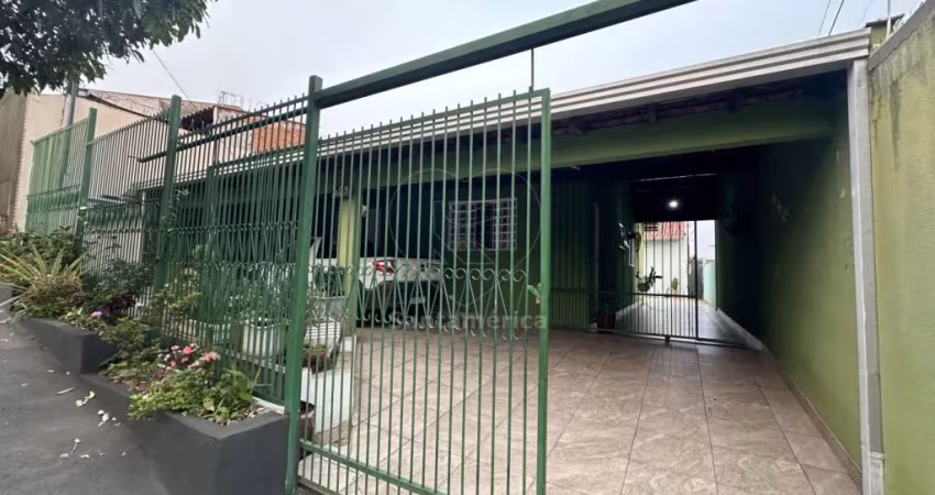 Casa à Venda com 3 Dormitórios no Jardim Império do Sol