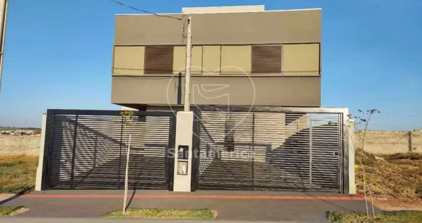 Casa na região Leste com 3 dormitórios sendo 1 suíte