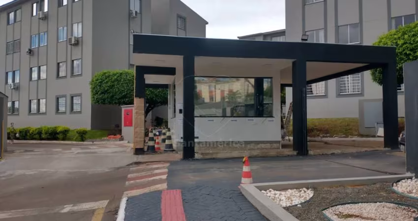 Apartamento à Venda no Edifício Residencial Outro Verde com 3 Dormitórios, Próximo à Avenida Saul Elkind