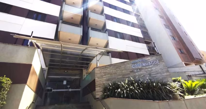 Apartamento á Venda no Edifício Copenhague na Região Central de Londrina