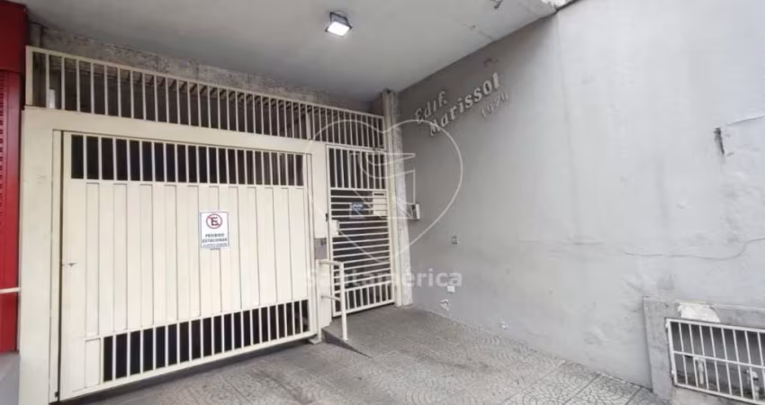 Apartamento à venda no Edifício Marissol, contendo 220m² de área privativa.