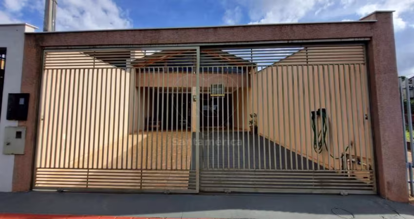 Casa à venda com 2 dormitórios sendo 1 suíte em Londrina!