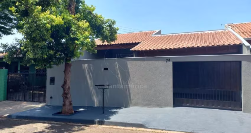 Casa à Venda na Região Norte de Londrina com 3 Dormitórios e 1 Suíte