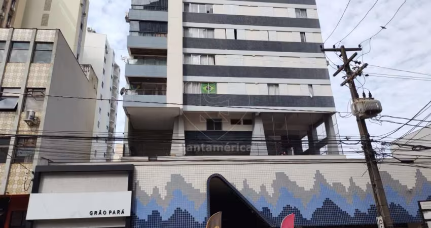 Apartamento com 3 dormitórios no Edifício Grão-Pará
