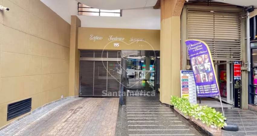 Apartamento com 164m² à venda no Edifício Frederico Lundgren localizado na região central de Londrina