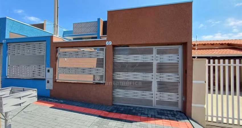 Casa Nova para Venda com 3 Dormitórios e Suíte