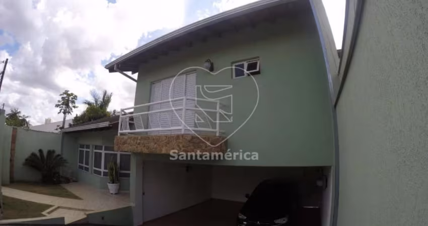 Sobrado de 347m² com 4 dormitórios no Jardim Presidente