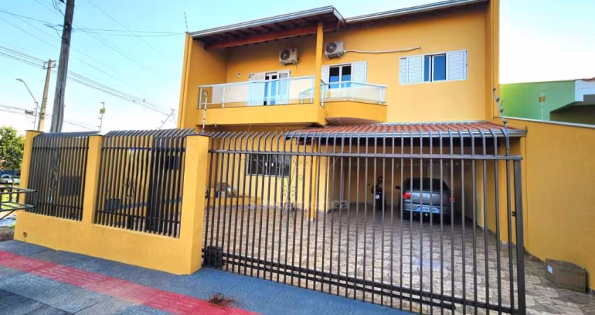 Sobrado para Venda com 4 Dormitórios e 1 Suíte
