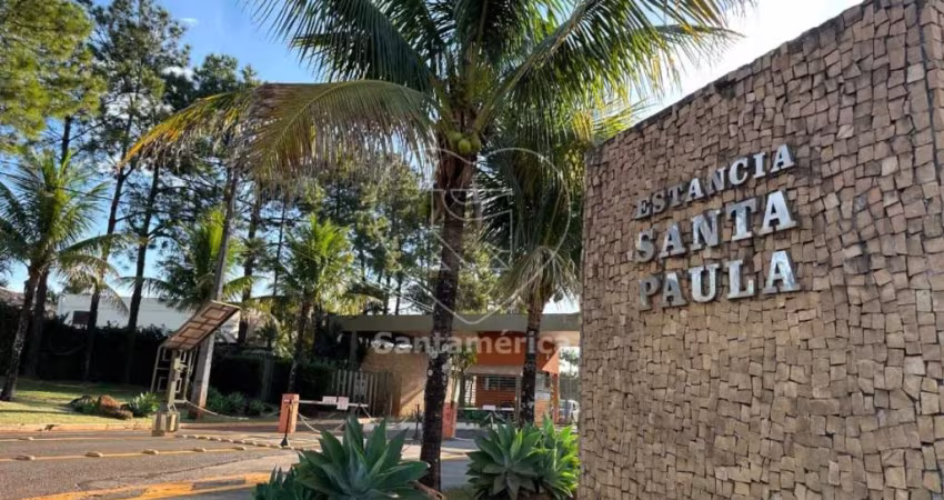 Terreno no Condomínio Estância Santa Paula com 1594,52m² à Venda