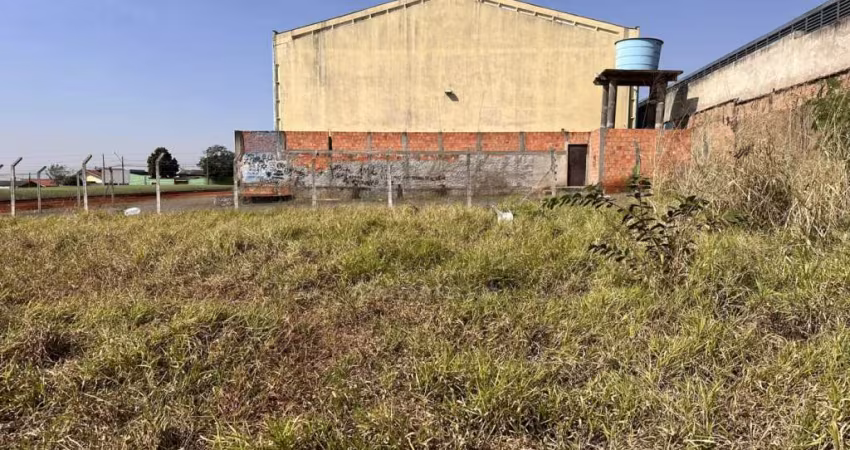 Terreno na região Oeste à venda de 300m²