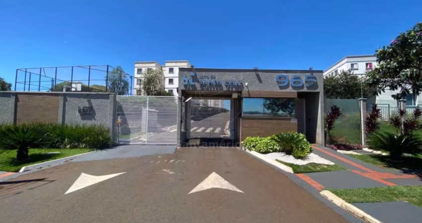 Apartamento á Venda no Edifício Residencial Terra de Santa com 2 Dormitórios