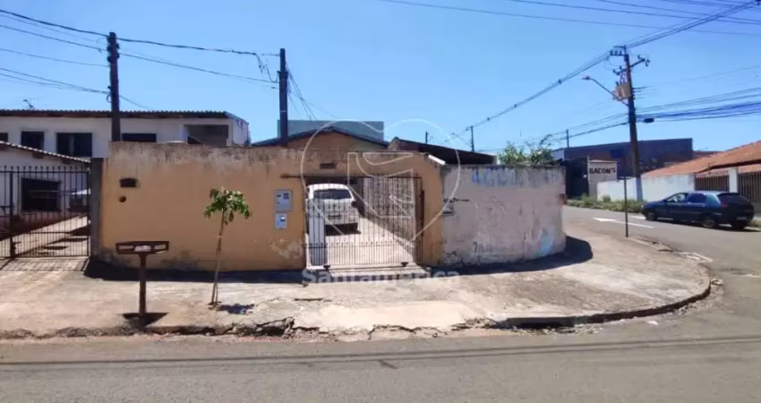 Casa com 50m² e 3 dormitórios  à venda próximo da avenida saul elkind.