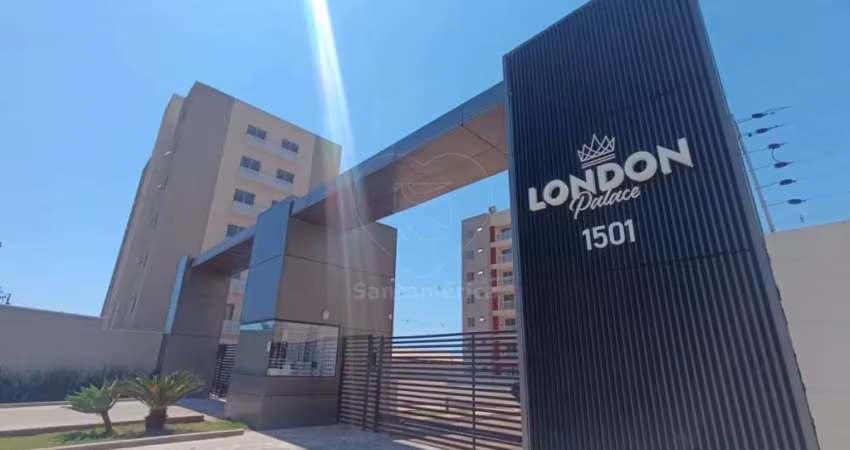 Apartamento com 2 Quartos para Alugar no London Palace