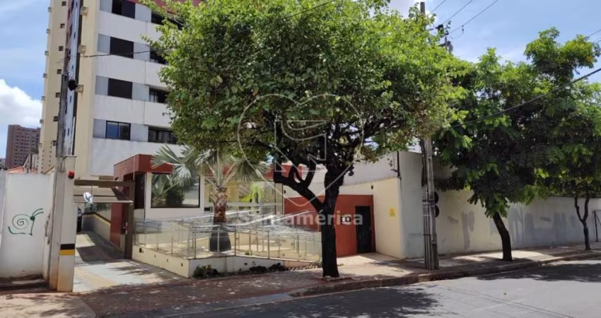Apartamento à venda e locação em Londrina no edifício Laguna na região Central de Londrina