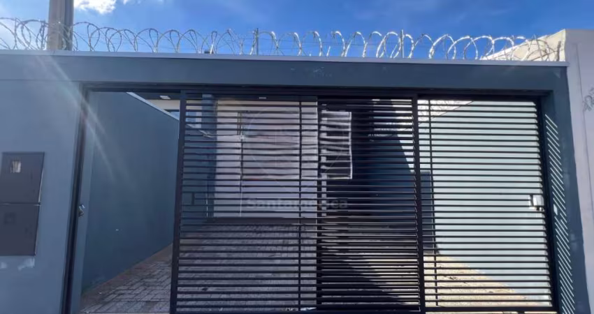 Casa Geminada para Locação com 3 Quartos no Jardim Nações Unidas na Região Leste