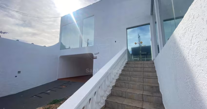Casa comercial para alugar no Jardim Guanabara  com 270 m² de área privativa.