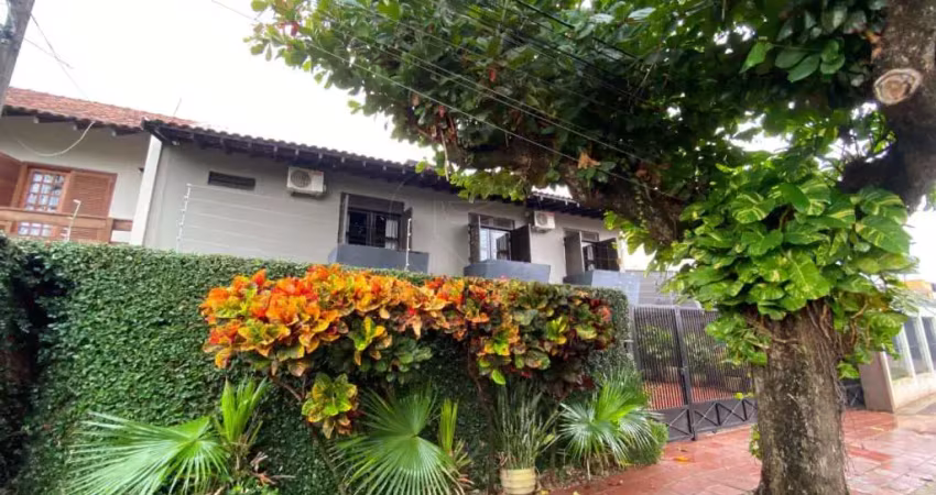 Casa para locação com 4 quartos sendo 2 suítes, com jacuzzi e armários planejados