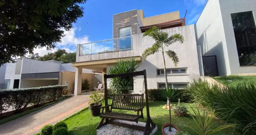 Casa para alugar no Condomínio Golden Hil com 3 quartos sendo 1 suíte e armários planejados