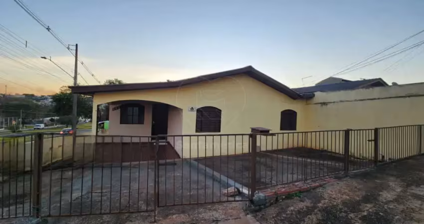 Casa para venda e locação com 2 quartos e vaga de garagem, região norte