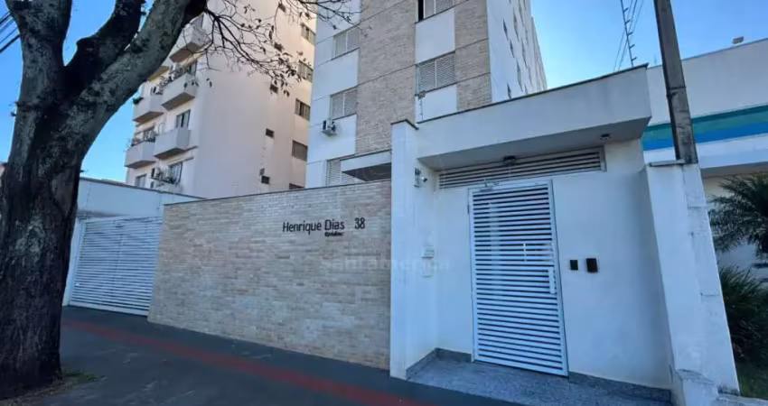 Apartamento para alugar no residencial henrique dias com 2 quartos na região central de londrina