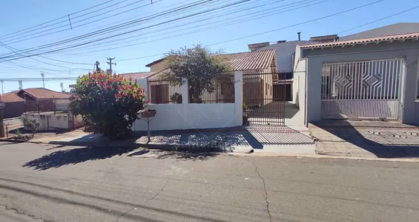 Casa para venda na região norte de londrina com 4 quartos sendo 1 suíte.