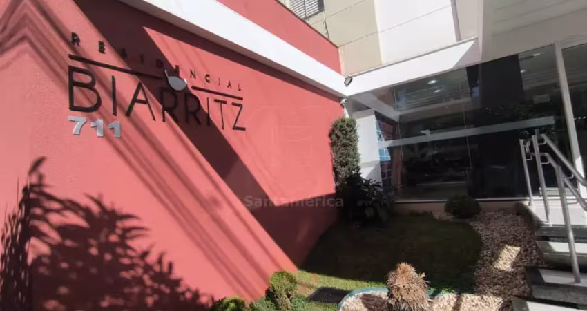 Apartamento no edifício residencial biarritz com 2 quartos e suíte, no centro de londrina