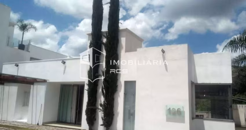Casa com 5 dormitórios à venda, 280 m² por R$ 1.500.000 - Escarpas Do Lago - Capitólio/MG - CA0411
