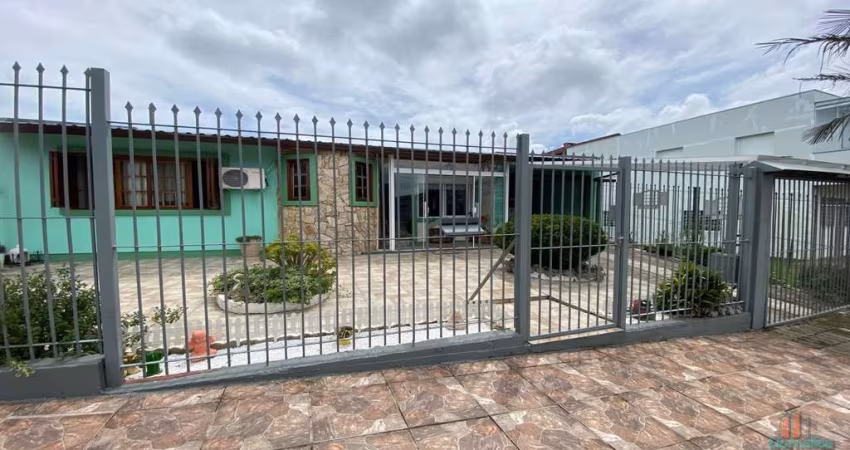 Casa com 3 quartos à venda na Doutor Jorge Sehbe, 195, Santa Catarina, Caxias do Sul