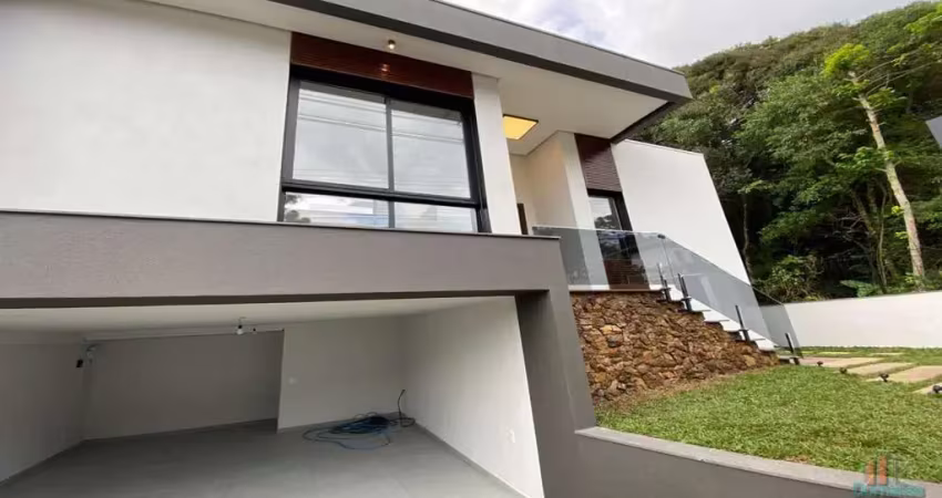 Casa com 3 quartos à venda na Rua Padre Gerônimo Rossi, 305, Ana Rech, Caxias do Sul
