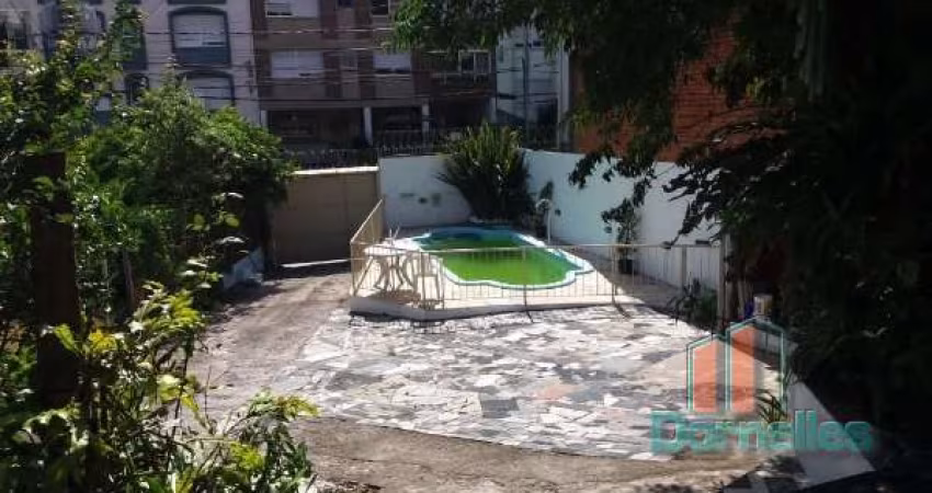 Terreno à venda na Rua Teixeira Mendes, 1120, São Pelegrino, Caxias do Sul