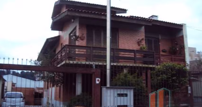 Casa com 9 quartos à venda na Evangelista Costa Pires, 1168, Nossa Senhora de Lourdes, Caxias do Sul