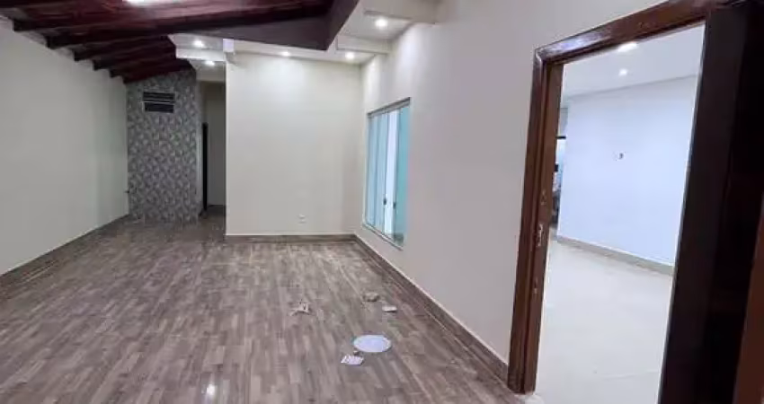 Casa em condomínio fechado com 2 quartos à venda