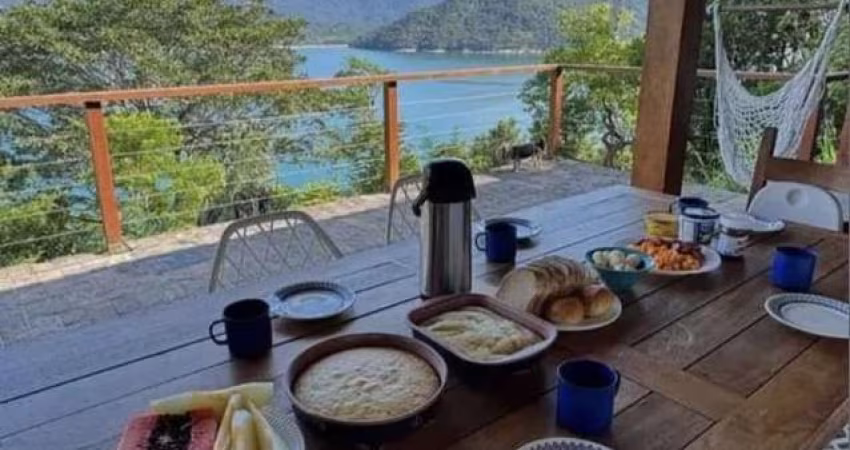 Casa - Padrão, para Venda em Ubatuba/SP