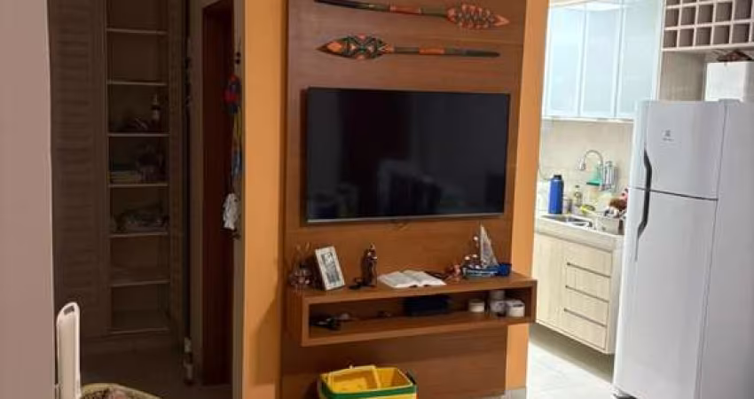 Apartamento - Padrão, para Venda em Ubatuba/SP