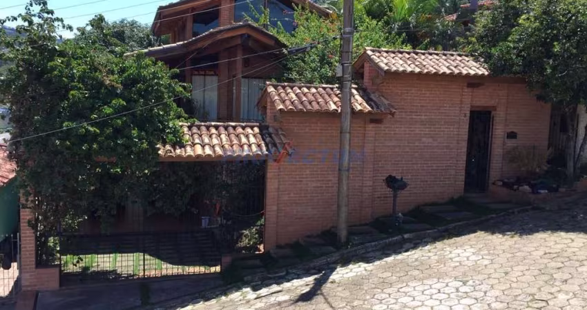 Casa com 3 quartos à venda na Rua Vereador Palmiro Telles, 8, Centro, Joanópolis