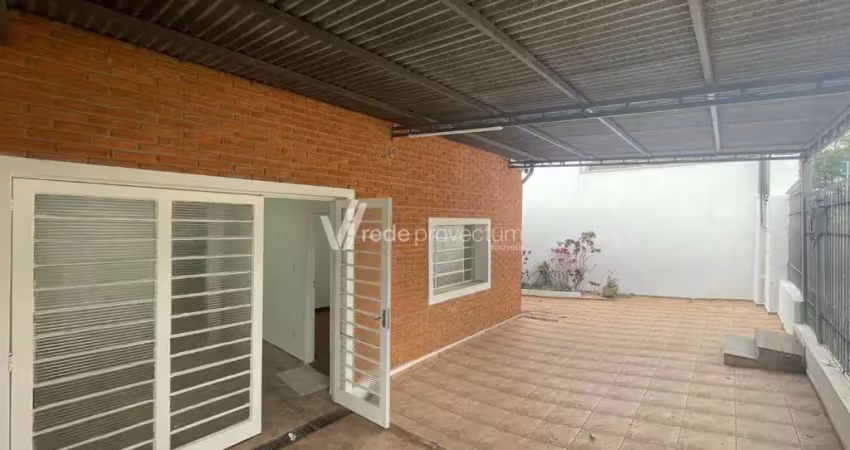 Casa com 3 quartos para alugar na Rua Presidente Alves, 747, Jardim Flamboyant, Campinas