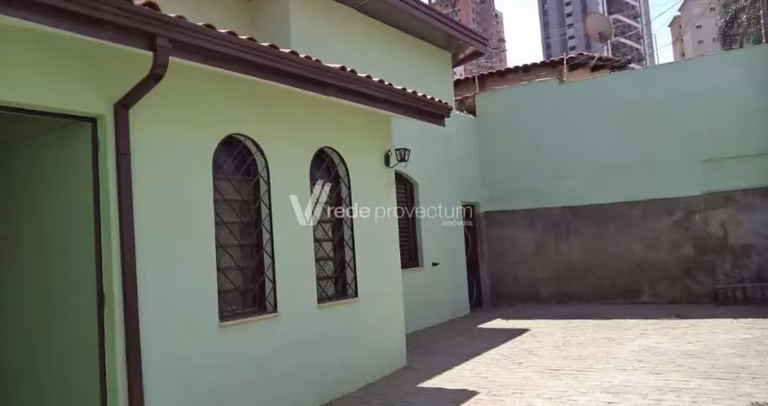 Casa com 3 quartos para alugar na Araras, 133, Taquaral, Campinas