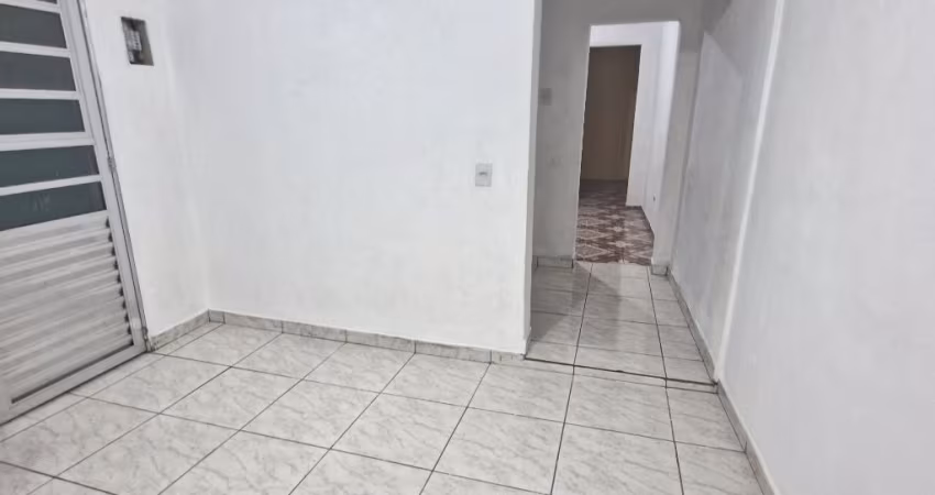 Locação casa de  3 comodos 1 banheiro