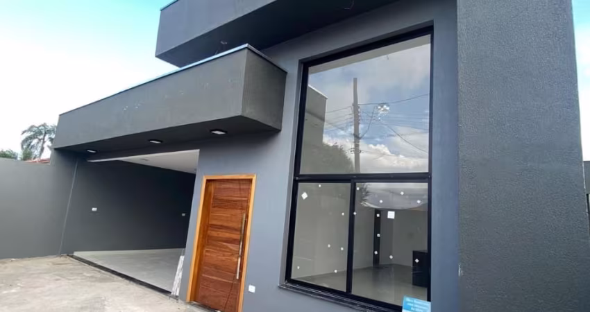 Belíssima casa a venda pontal Santa Marina Caraguatatuba