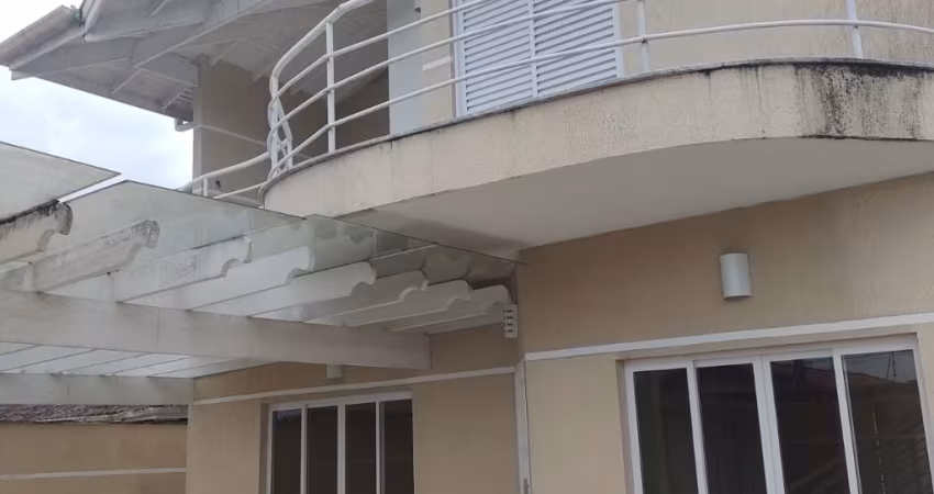 Lindo sobrado cidade jardim Caraguatatuba