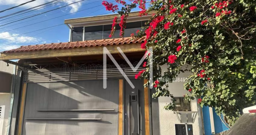 Casa com Ponto Comercial à Venda - 168m²  76m² comercial - B Santa Júlia