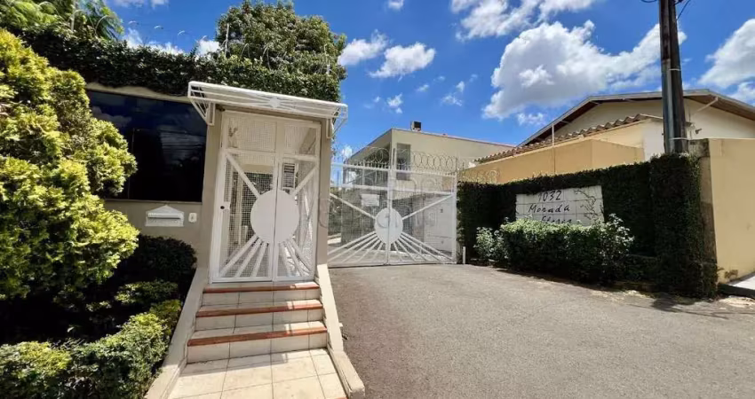 Casa Condomínio Fechado com ponto comercial - Centro Botucatu