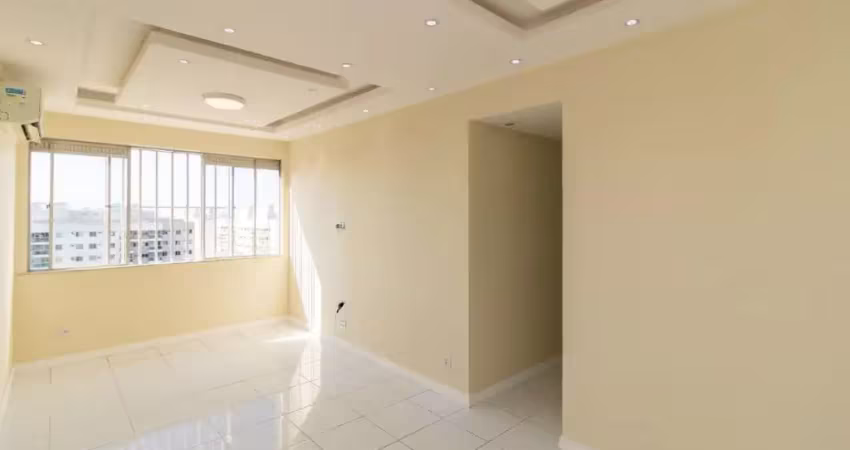 Apartamento à Venda na Rua do Couto - Penha.