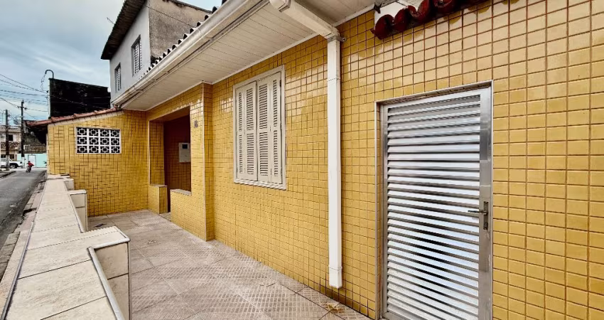 Casa térrea 2 quartos - Macuco - Santos