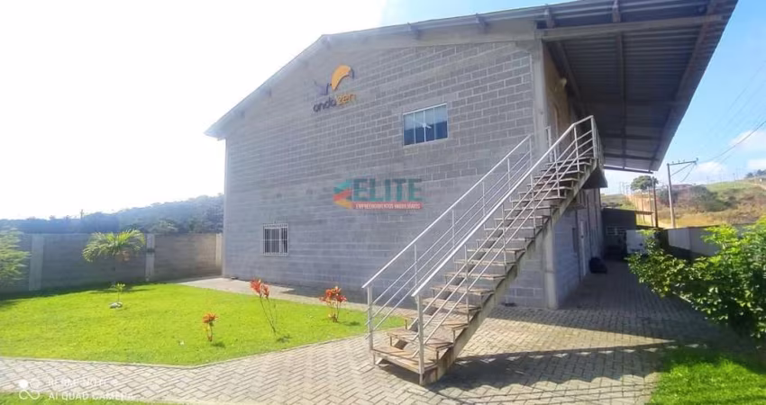 Comercial para Venda em Saquarema, Rio da Areia (Bacaxá), 3 banheiros